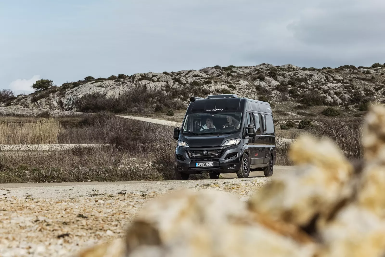 車輛外觀 - 全車